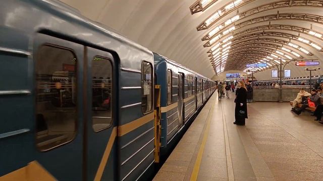 Перегонка Ема-502 №6559 по «Садовой» (02.11.2024). смотреть онлайн