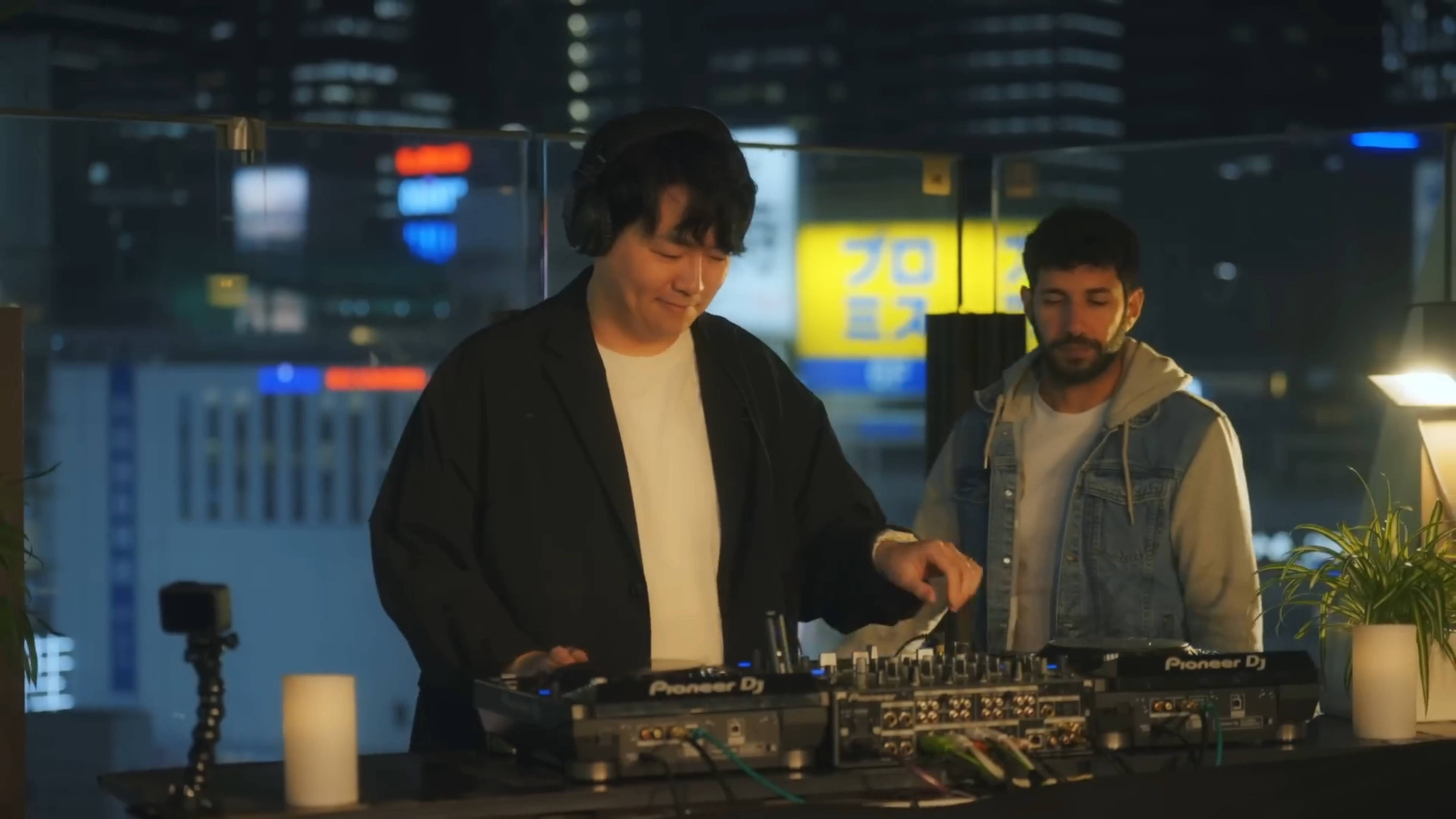 Shingo Nakamura x A.M.R - Monster Silk Showcase 750