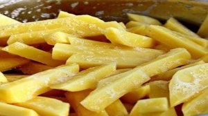 Жареный в духовке картофель со специями