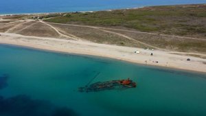 Мыс Эпаноми: пляж Эгейского моря с затонувшим кораблё?