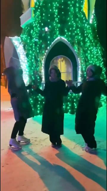 🎥: они успели снять, перед тем как выключили освещени? смотреть онлайн