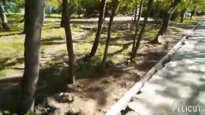 в москве  опять меняют бордюры . кому это надо ? как же м