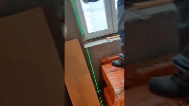 Пенный шов вокруг оконного блока, пароизоляционная пл