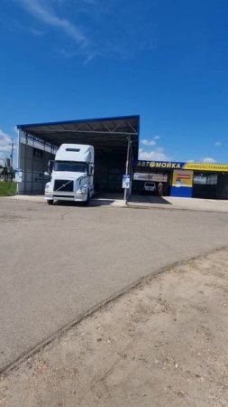 В продаже вольво. бюджетка. двигатель замена на детройт 12.7 . 500л.с. 89286601399