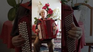 Напишу на песке твоё имя.