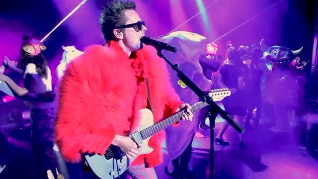 MUSE - Can’t Take My Eyes Off You (with album track)