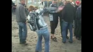 ДиДжей Шмолли.  Лучший мэш-ап! Скажи наркотикам НЕТ!  А то потом будет поздно. И песня есть такая..