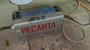Простой у удобный станок для наващивания рамок.
