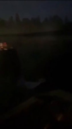 "Подъедьте, кто-нибудь, там дети маленькие кричат!"