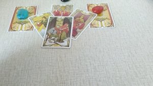 Интересны ли вы загаданному мужчине? Таро онлайн