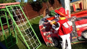 Рома и Диана Рома играет в игры ЩЕНЯЧИЙ ПАТРУЛЬ, Пожарная Машина - тент для детей paw patrol