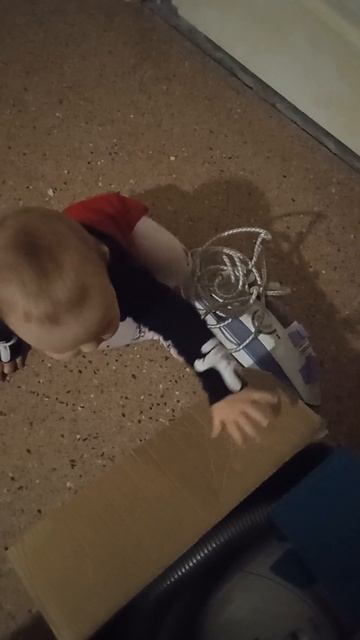 #пылесос #утюг #коробка смотреть онлайн