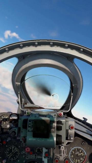 МиГ-19ПТ против F-86F-2 Sabre, War Thunder, VR. смотреть онлайн