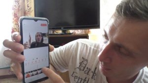 Как на одно видео наложить другое и сделать по размеру в приложении Youcut
