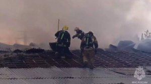 В Красноярске ликвидировали открытое горение в производственном здании