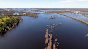 5 километров полёт  над водной глади.