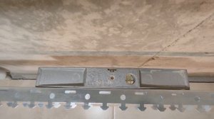 Монтаж реечного потолка