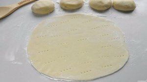 Быстрый торт на сковороде со сгущенкой