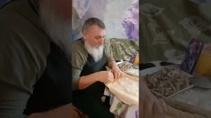 У брата Игоря Владимировича в доме, готовим пирог с рыбы