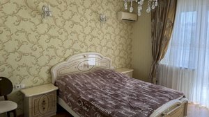519 Трёхкомнатная квартира с балконом, 3 кондиционерами – Геленджик