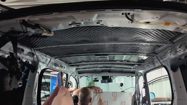 РАЗОБРАЛИ TOYOTA VOXY ДЛЯ ШУМОИЗОЛЯЦИИ