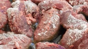 Говяжья печень тушеная с луком и морковью