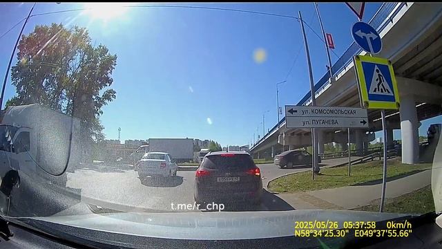 Безумные Поступки на Дорогах  Топ-10 Аварий с Видеорегистратора