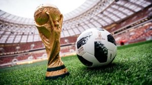 Играю в футбол в Роблоксе