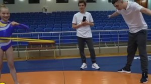 лайфхак от Глента как призвать кабана 😂😂#а4 #влад бумага #смешные моменты #глент