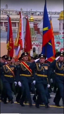 Парад Россия vs Парад Украина