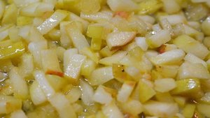 Карамельно-яблочный пудинг