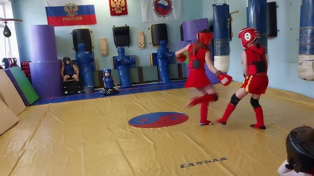 ушу-саньда. детско-юношеский турнир Спасибо Деду за Победу -2025 Горбунова Алиса и Данилов М. тренер