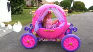 ДИАНА И РОМА - Диана хочет быть как Принцесса