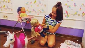 Baby BORN!!! КУКЛА Бэби Борн СЕСТРИЧКА и ЕДИНОРОГ от ZAPF Creation! Расчесываем волосы и гриву, кос