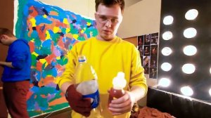 Самая большая хлопушка.