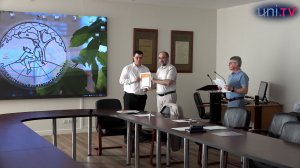 Награды для победителей конкурса научных работ молодых ученых и преподавателей
