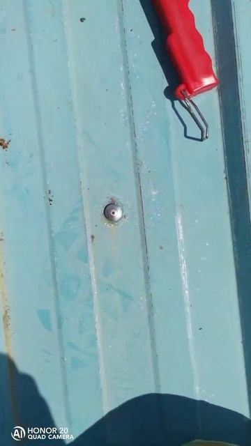 как заделать отверстие в крыше смотреть онлайн