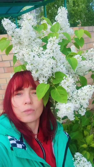 Пока цветущий май и здравствуйте июнь и я красотка