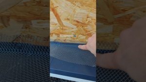 Монтаж отлива и сетки от грызунов на цоколь фундамент?