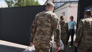 Бойцы группировки «Центр» доставили гуманитарную помощь семейному центру в Луганске