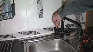 Без трубчатого ключа кран-буксу не поменяешь.