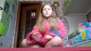 Открываю огромный кинетичнский песок  часть 2
