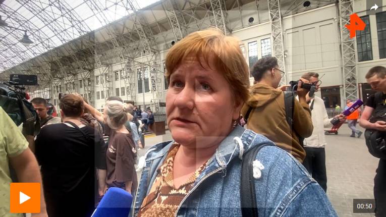 "Страшно очень": пассажирка сошедшего с путей поезда в Брянской области – о ЧП