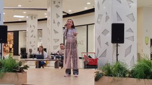 Звёздное лето поёт Надирова Алиса ТРЦ Весна концерт Сила искусства