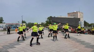 Канго джамп -флешмоб на набережной в Комсомольске -на-Амуре