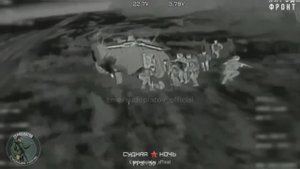 Оператор навёл дрон на скопление л/с ВСУ в момент ротации
