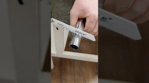 Рукоять для полотен от сабельной пилы и для пилок от лобзика, если нет с собой лобзика под рукой.