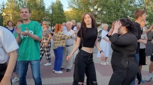 Плывёт веночек... 01.06.25...