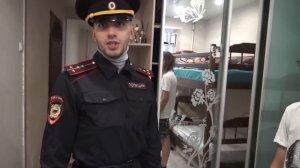 ГРИФЕР БЬЕТ СОТРУДНИКА ПОЛИЦИИ В РЕАЛЬНОЙ ЖИЗНИ ИЗ-ЗА