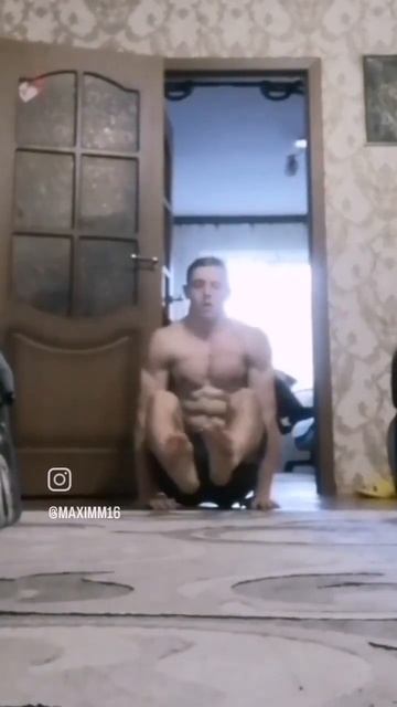 УГОЛОК С ПОЛА НА 360° В ОБЕ СТОРОНЫ смотреть онлайн